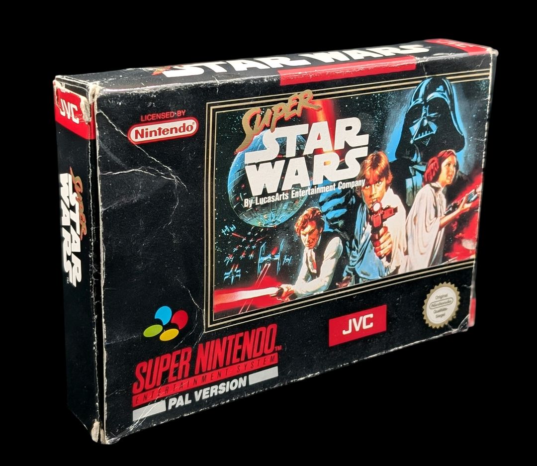 Nintendo - Super Nes - Jeu : Super Star Wars. Avec boîte, cartouche, notice, sachet de protection de la cartouche, cale en carton. Version du jeu PAL.