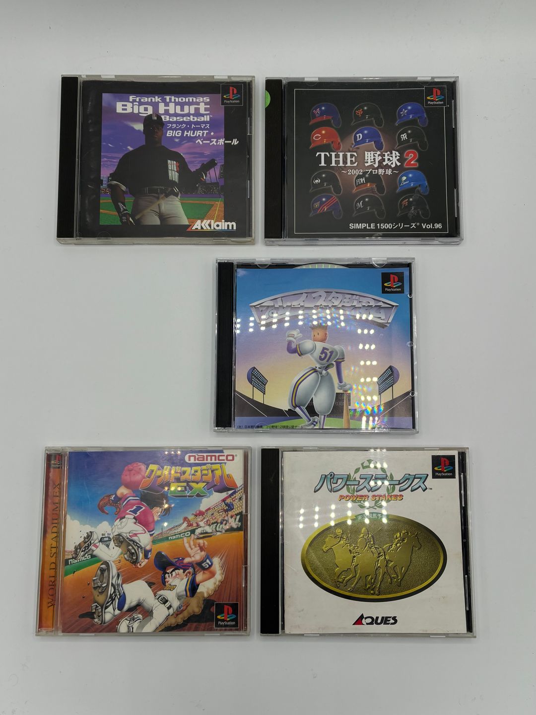 Lot de 5 jeux Playstation 1 édition japonaise comprenant : – Frank Thomas Big Hurt Baseball – Simple 1500 Series Vol.2 – Play Stadium Japan 3W – Power Stakes – World Stadium Ex Baseball Complets et dans leurs boîtes d&rsquo;origine